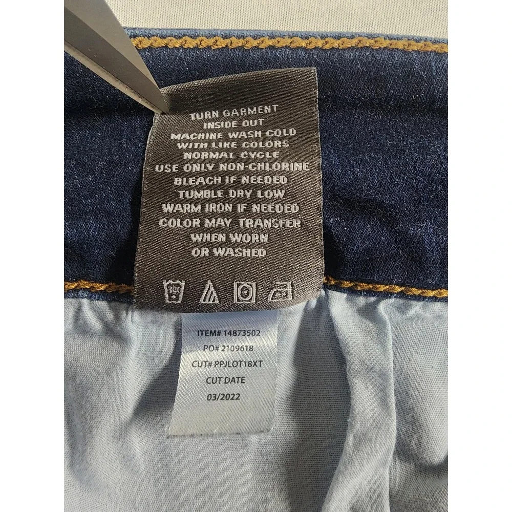 Torrid Super Soft Jegging Dark Wash Triple Button Skinny Jeans 24XT 14873502 - Picture 8 of 9